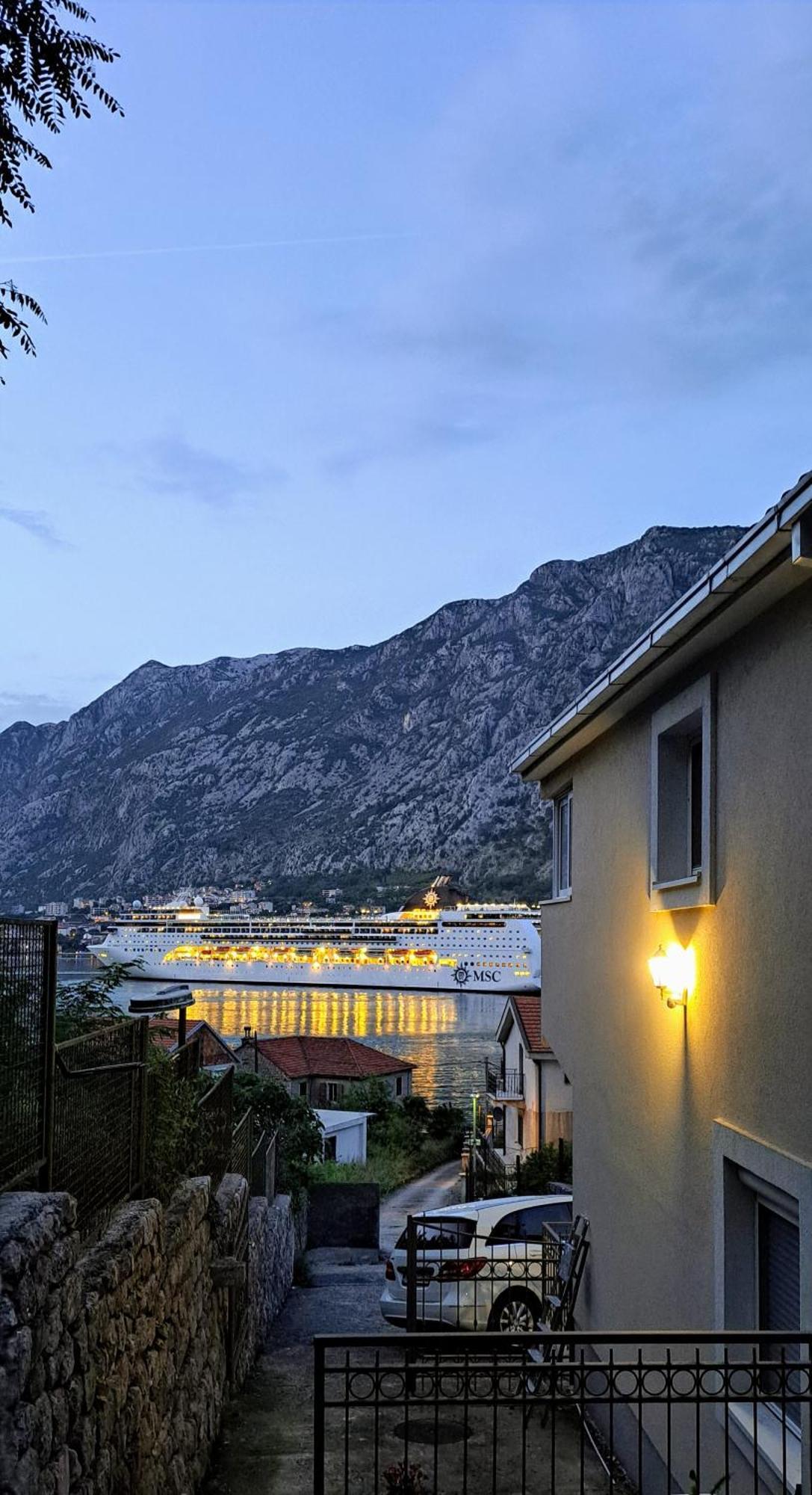 Apartment Vujosevic D&D Kotor Eksteriør bilde
