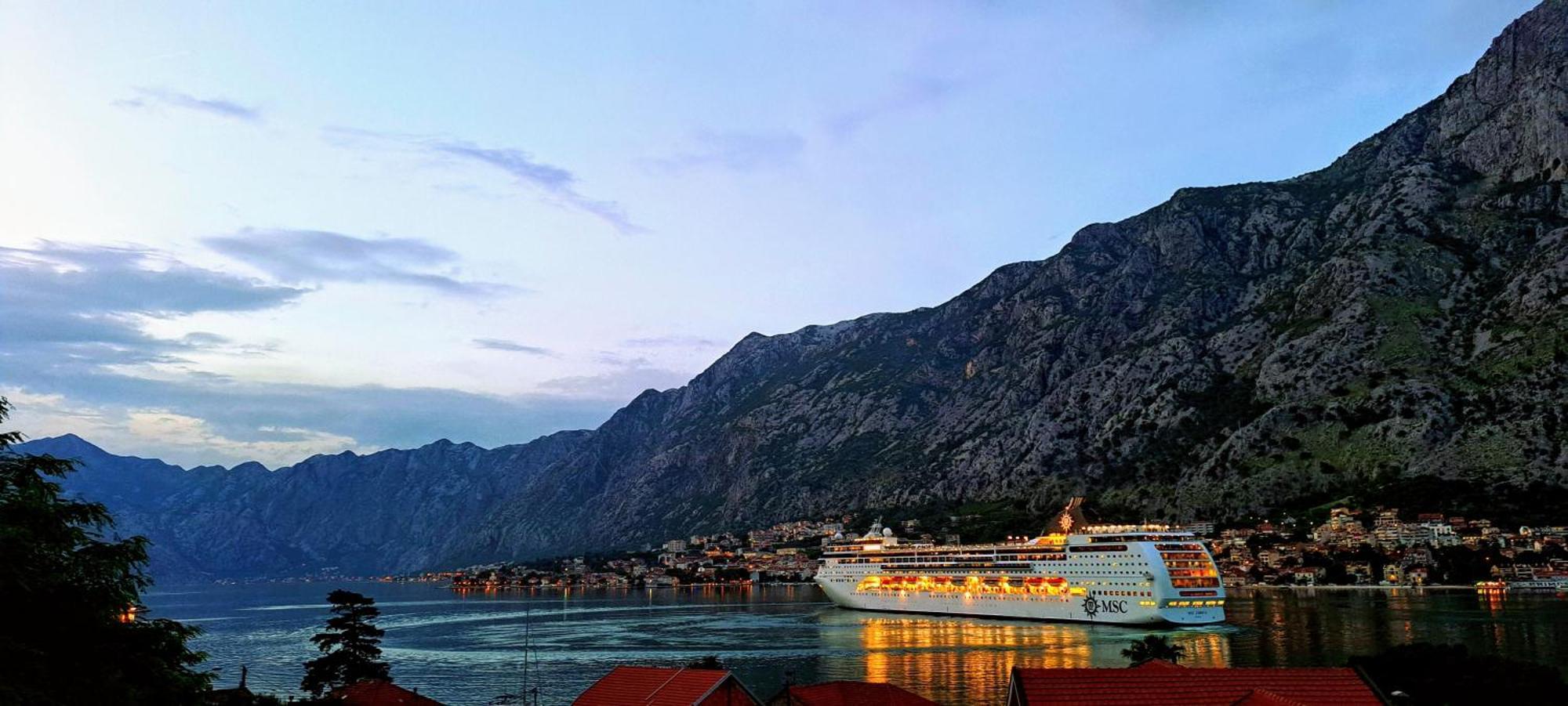 Apartment Vujosevic D&D Kotor Eksteriør bilde